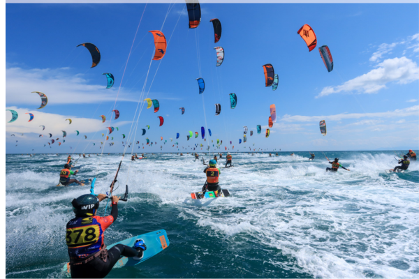 Por Que o Kitesurf é o Esporte Ideal para Quem Chegou à Melhor Idade